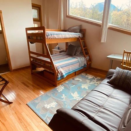 Eagle Peak Guesthouse Eagle River Dış mekan fotoğraf