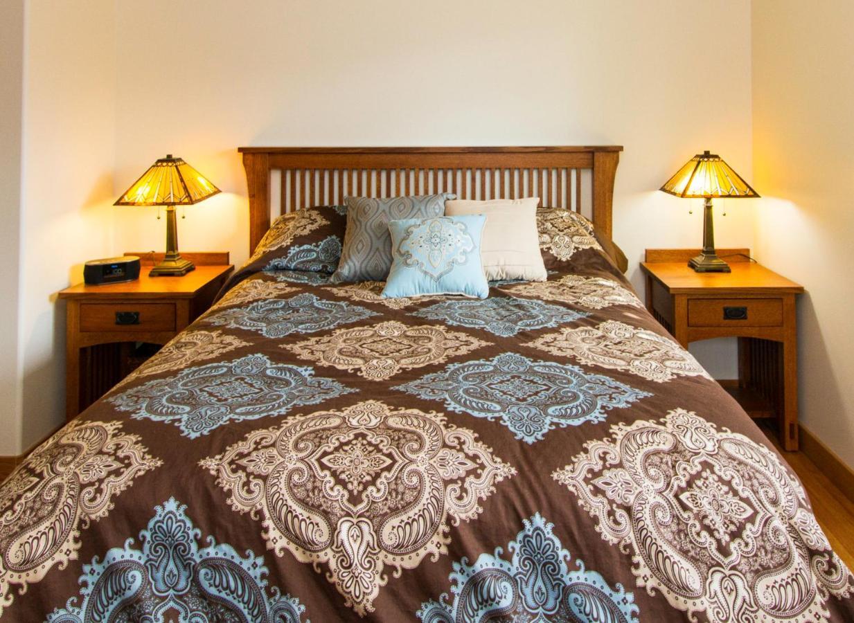 Eagle Peak Guesthouse Eagle River Dış mekan fotoğraf