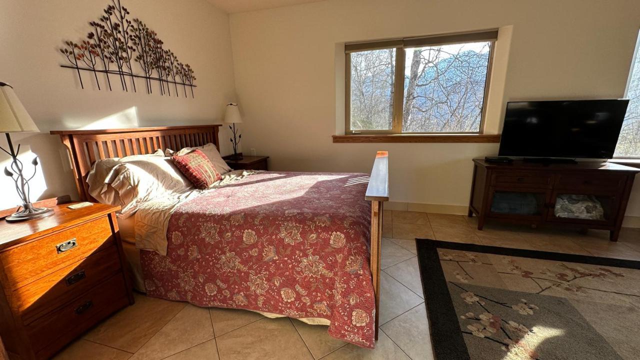 Eagle Peak Guesthouse Eagle River Dış mekan fotoğraf